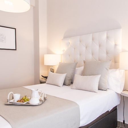 Oliag Apartment Ruzafa Mid-Term บาเลนเซีย ภายนอก รูปภาพ