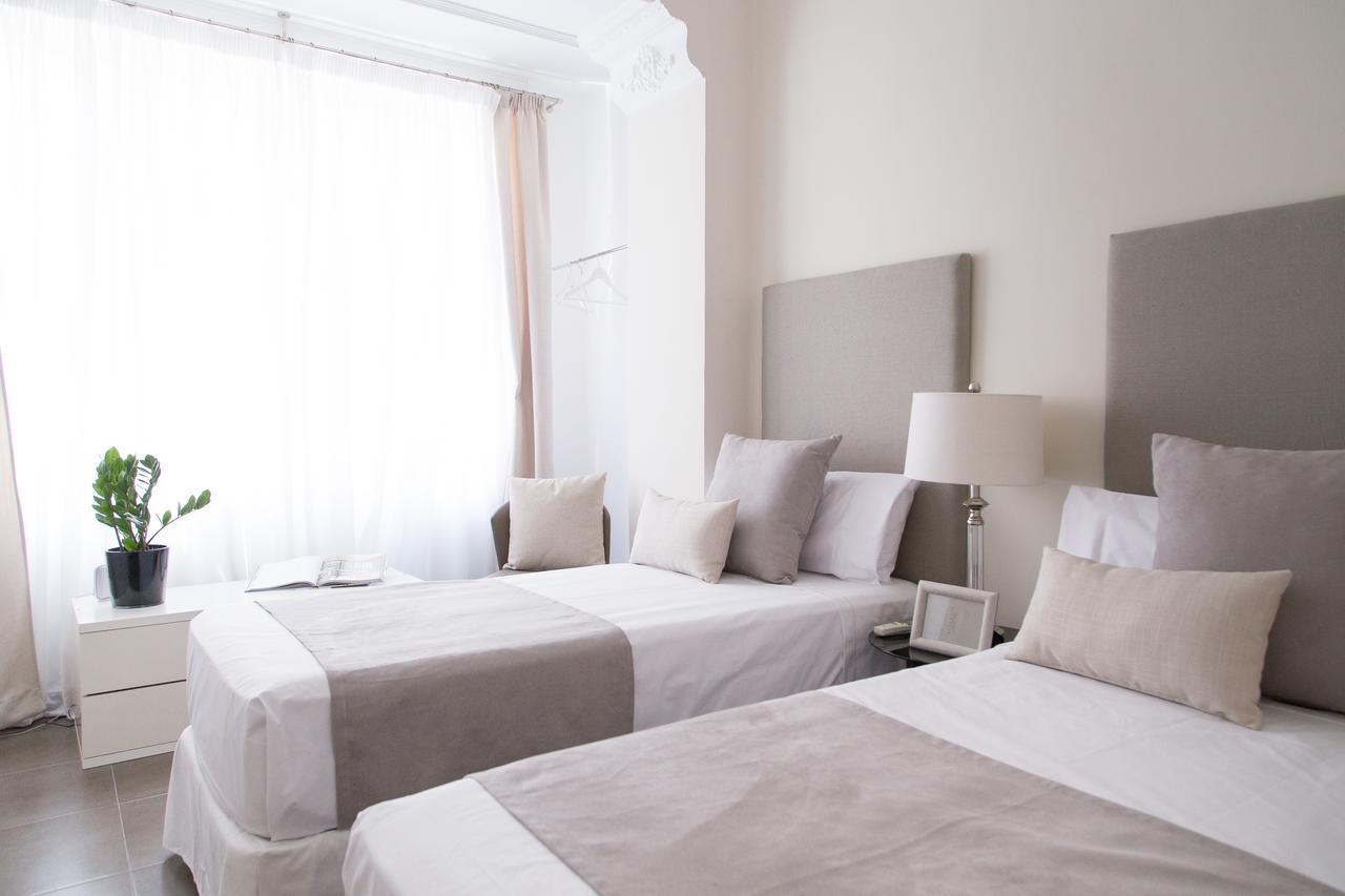 Oliag Apartment Ruzafa Mid-Term บาเลนเซีย ภายนอก รูปภาพ