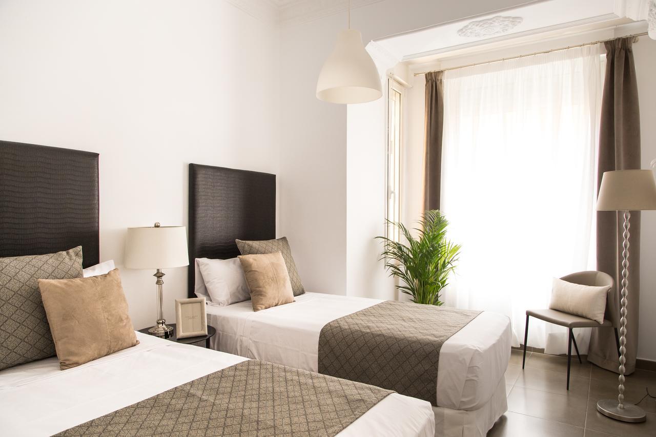 Oliag Apartment Ruzafa Mid-Term บาเลนเซีย ภายนอก รูปภาพ